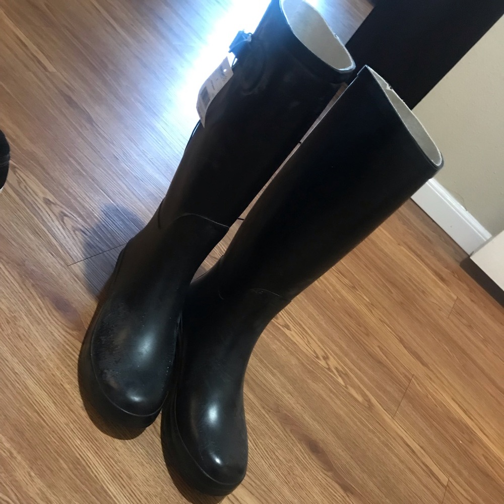 Rubber boots